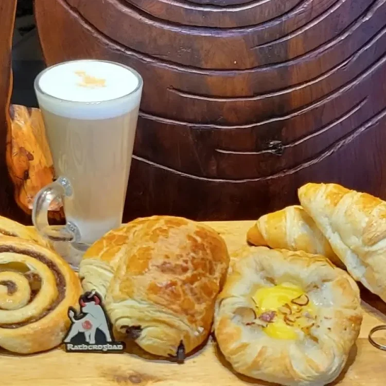 coffee_and_pastries